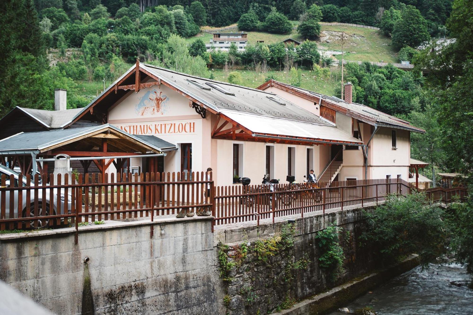 Gasthaus Kitzloch Taxenbach Eksteriør billede